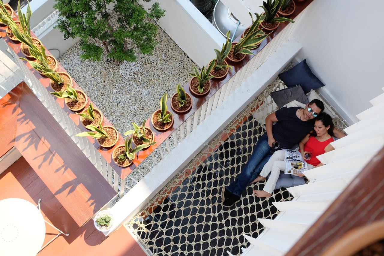 Haus Sathorn 21 Bed And Breakfast Bangkok Dış mekan fotoğraf