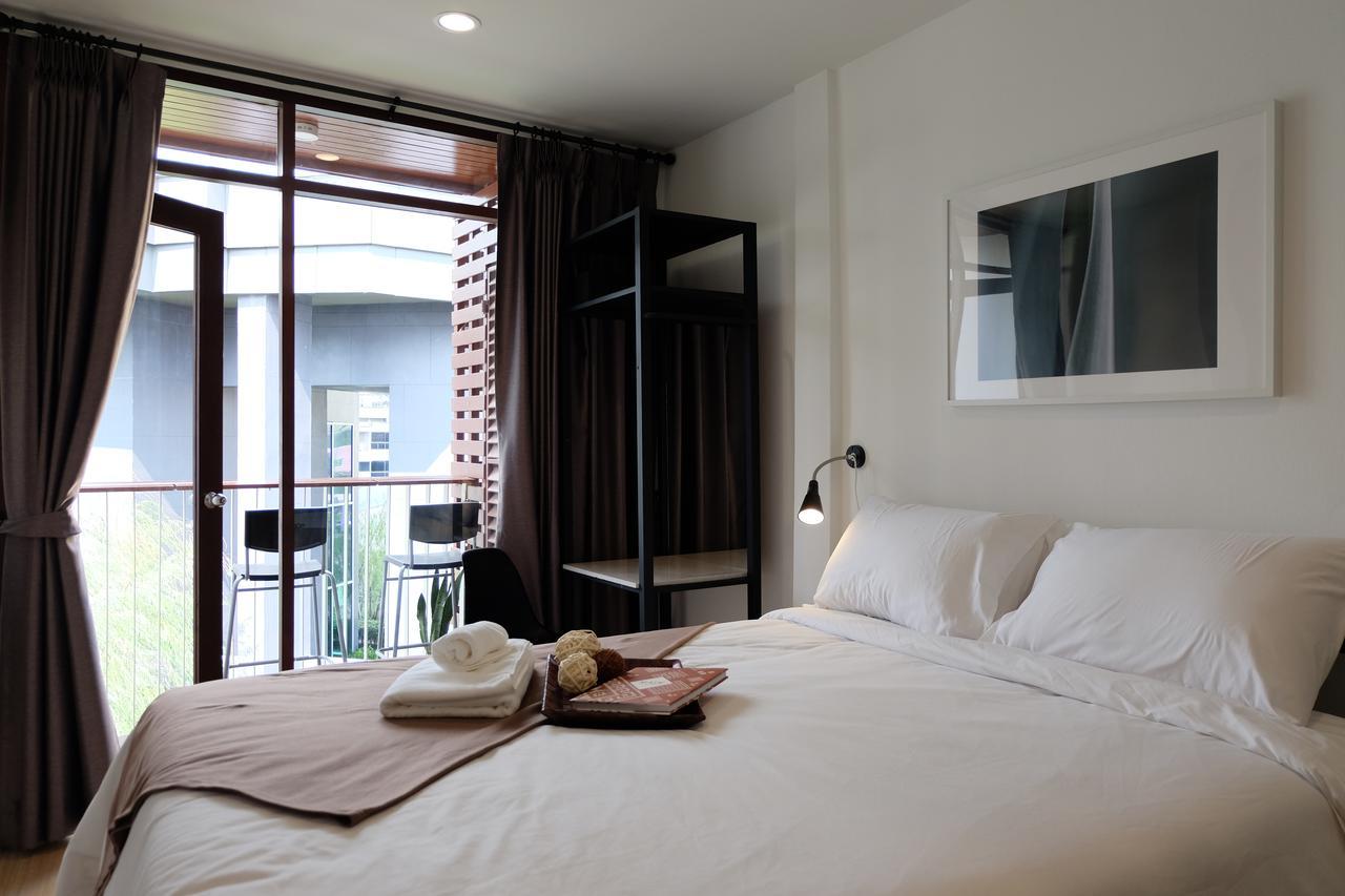 Haus Sathorn 21 Bed And Breakfast Bangkok Dış mekan fotoğraf