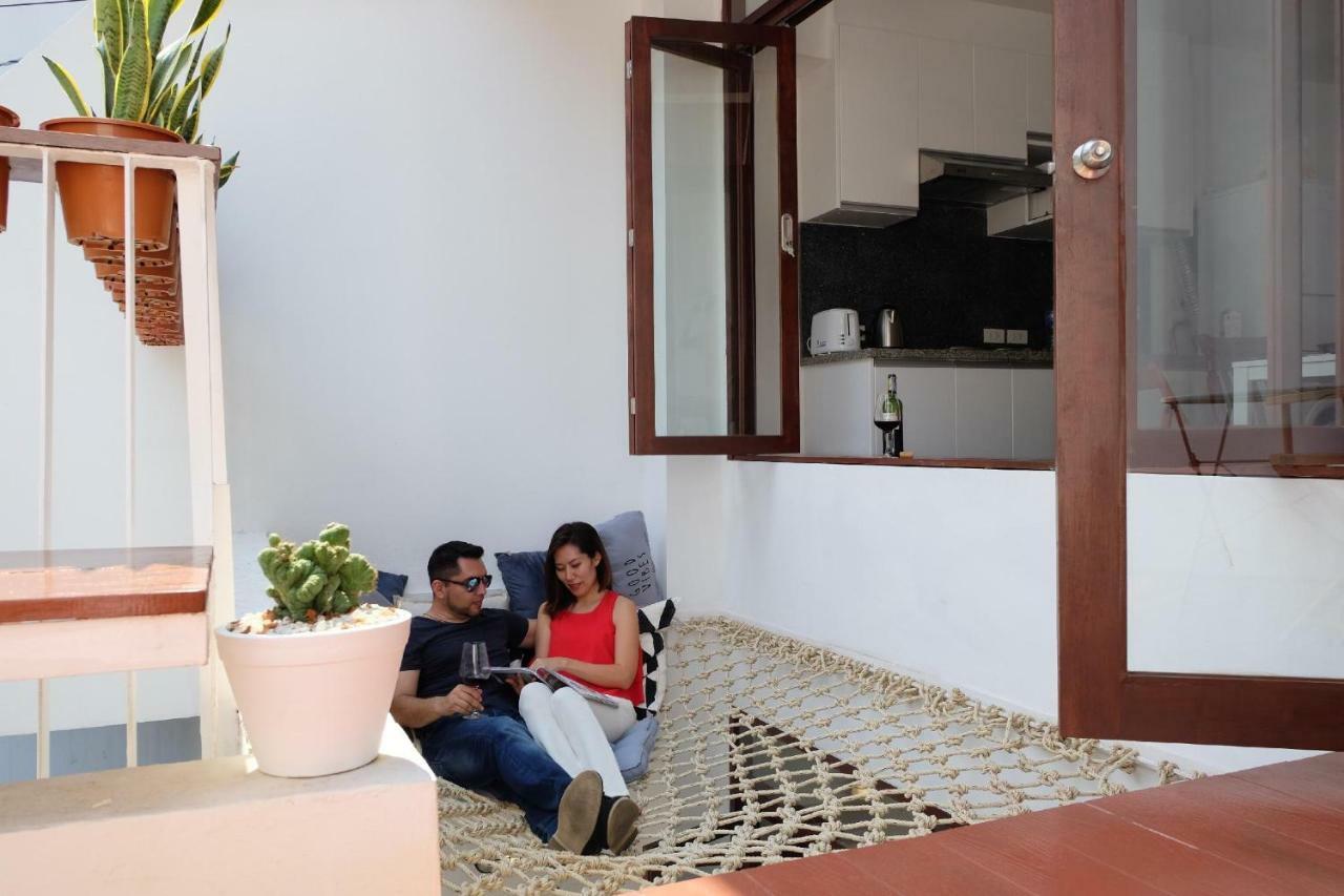 Haus Sathorn 21 Bed And Breakfast Bangkok Dış mekan fotoğraf