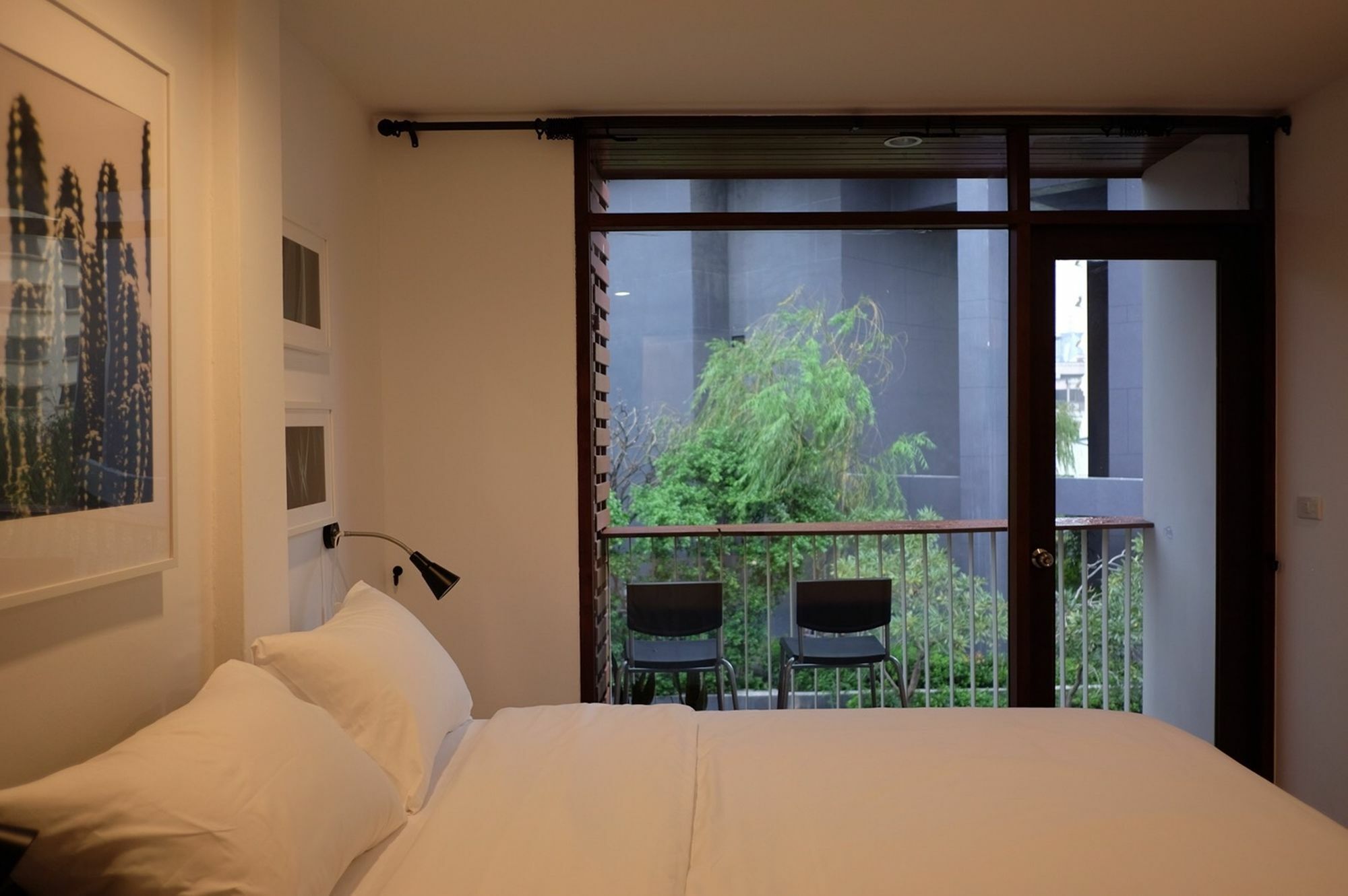 Haus Sathorn 21 Bed And Breakfast Bangkok Dış mekan fotoğraf
