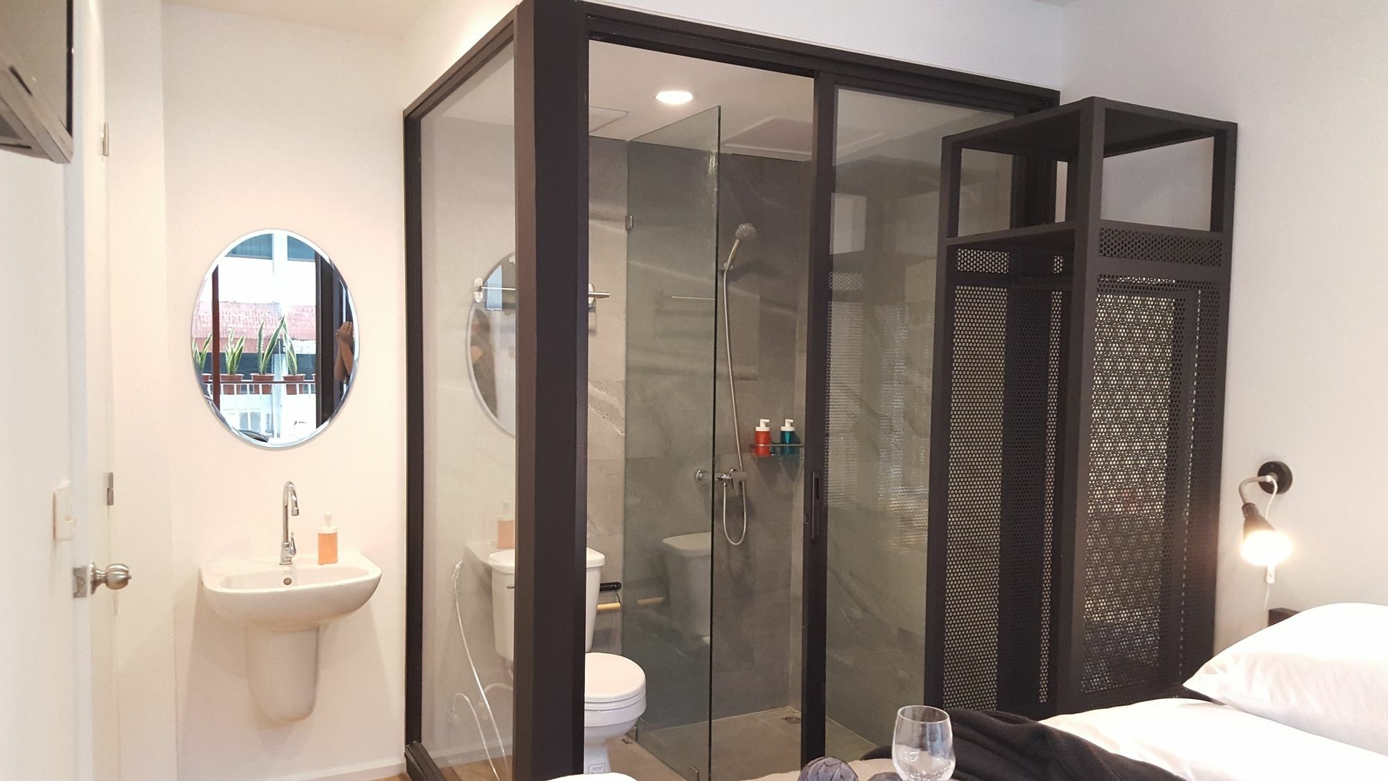 Haus Sathorn 21 Bed And Breakfast Bangkok Dış mekan fotoğraf
